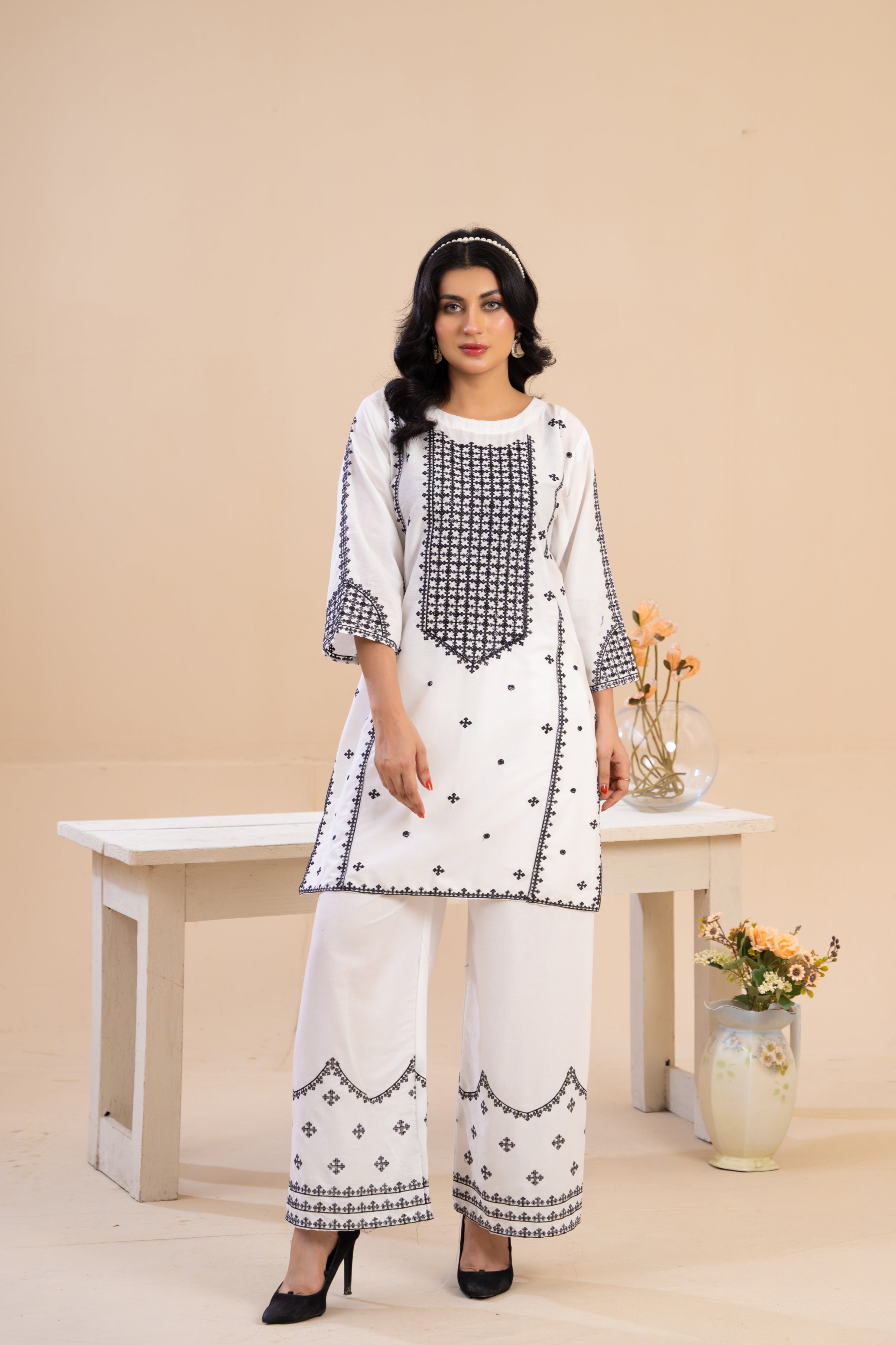 Huda Classic Contrast