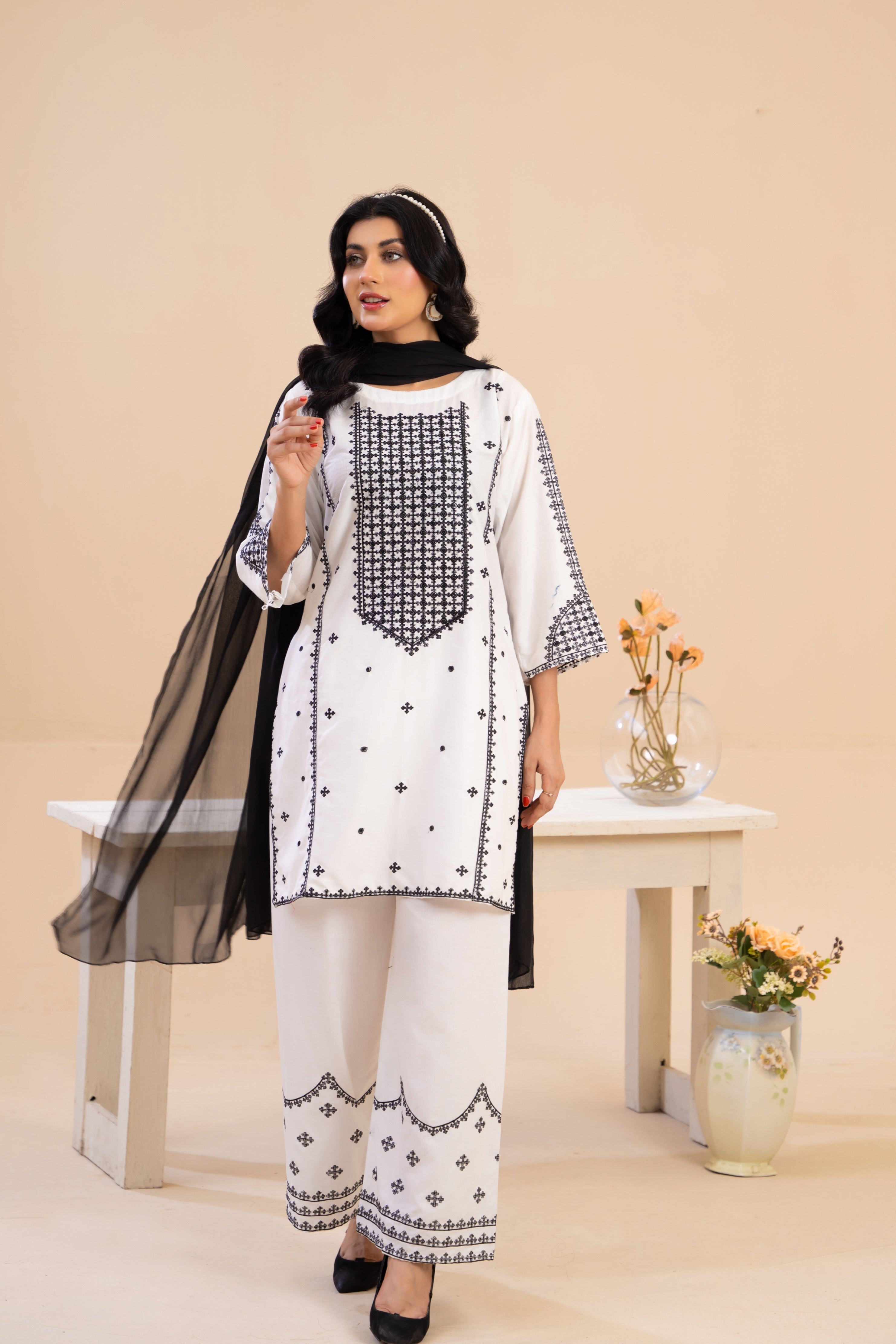 Huda Classic Contrast